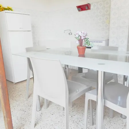 Samsara Accomodation Baia Verde בית נופש *